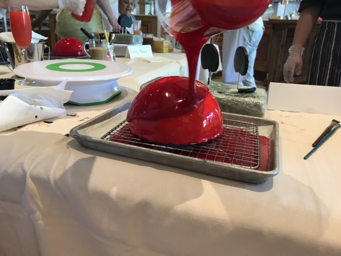 cake decorating
